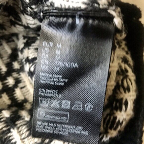 H&M Men's Knit Sweater‎ Size Medium Black White Wool Winter Holiday Fair Isle - Picture 6 of 6
